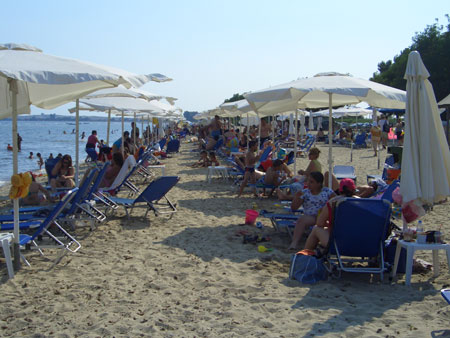 mandra_paralia_2