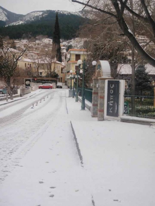 xanthi_xioni_kipos