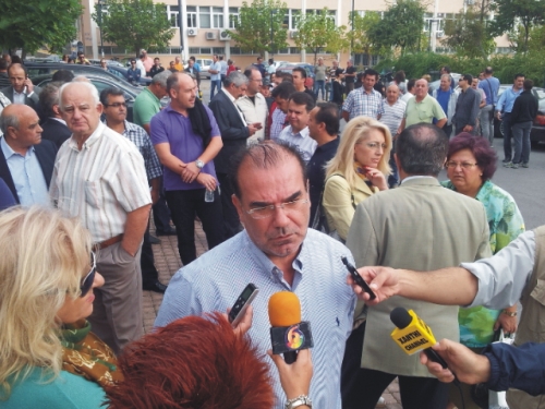 sigentrosi pe sxoli aris