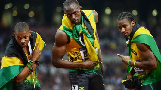FOTO BOLT