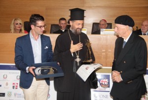 04. Από αριστερά: Φώτης Πονηρός, Αρχιμανδρίτης Απόστολος Καβαλιώτης & ο Πρίγκιπας Alessandro Ruspoli